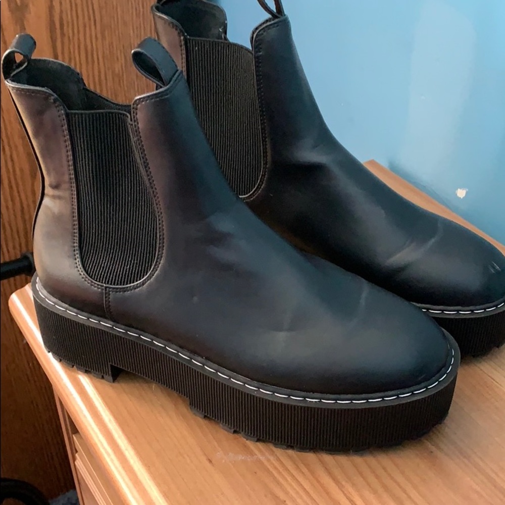 H&M chunky boot